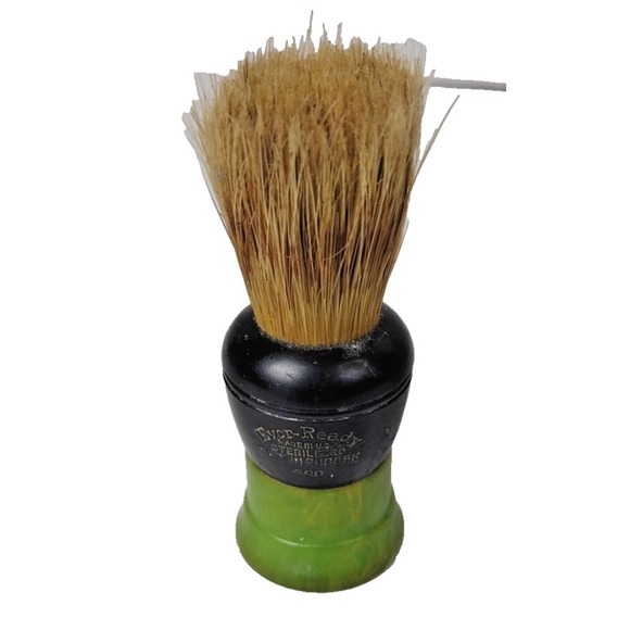 Vintage Ever Ready 200 shaving brush with rubber green Catalan Bakelite handle